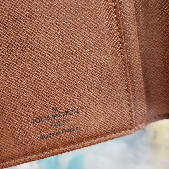 • Authentic Louis vuitton Monogram  Porte Monanaie Billets Bifold - Picture 12 of 14